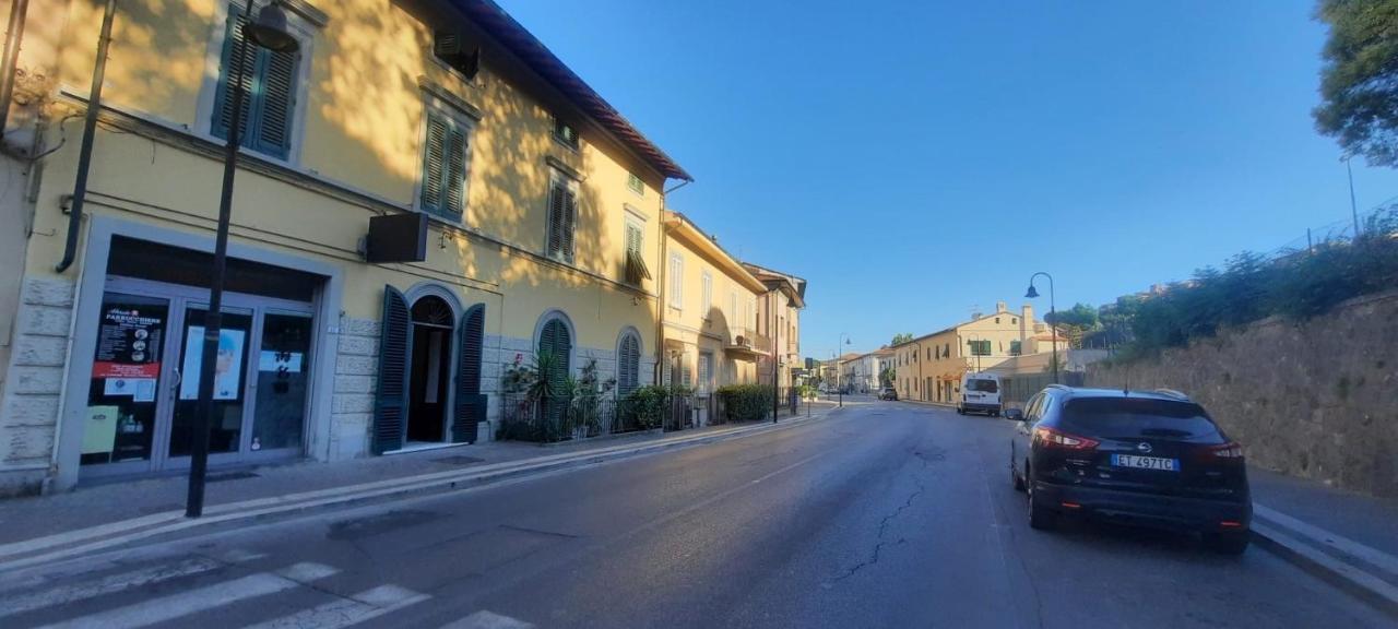 Готель Borgo Nuovo Housing Фучеккьо Екстер'єр фото